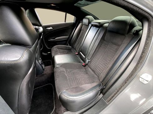 Used 2017 Dodge Charger R/T image 24