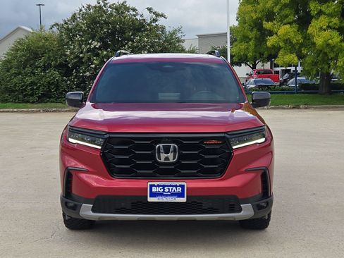 Certified 2024 Honda Pilot TrailSport image 9