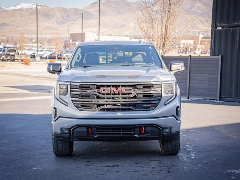 Used 2024 GMC Sierra 1500 AT4 w/ Technology Package image 2