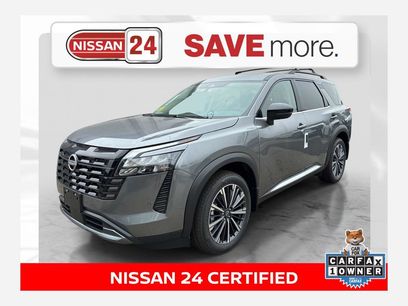 New 2026 Nissan Pathfinder Platinum w/ Cargo Package