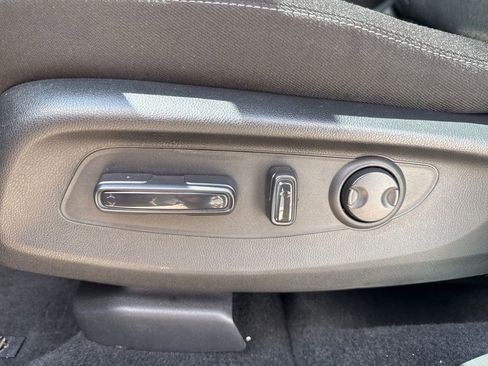 Used 2026 Honda CR-V EX image 8
