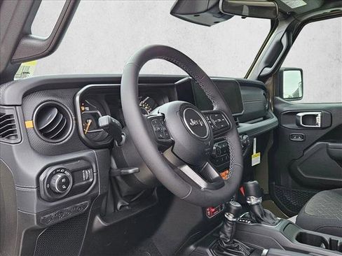 New 2026 Jeep Gladiator Mojave image 3