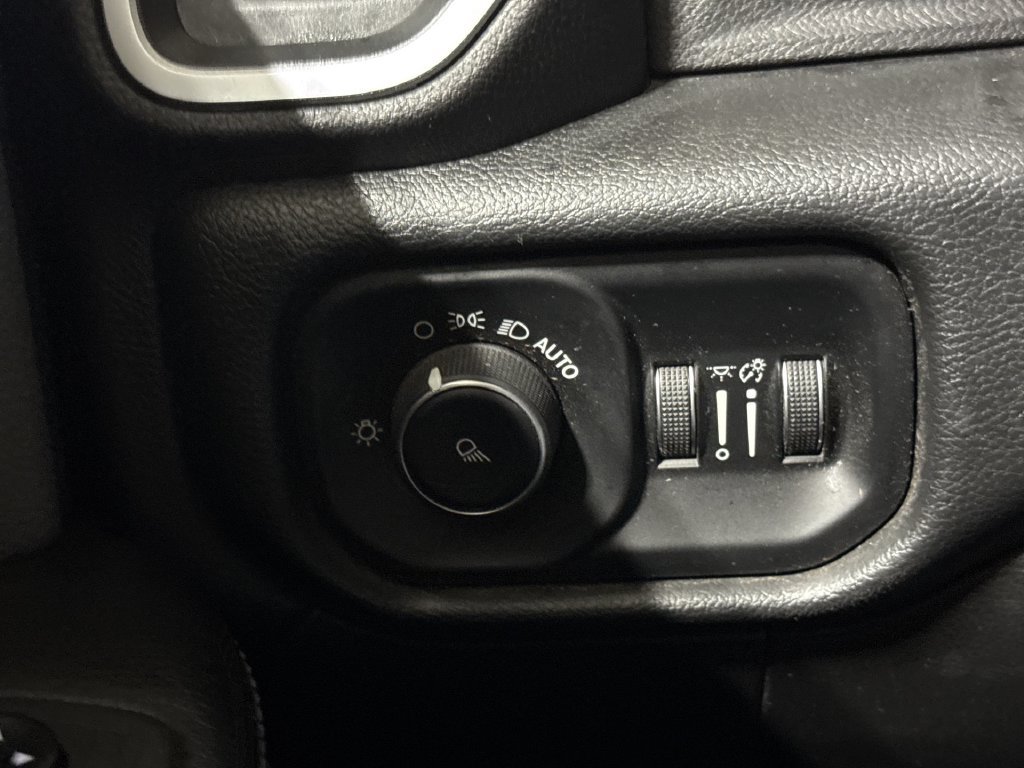 Used 2019 RAM 2500 Big Horn AWD/4WD image 18