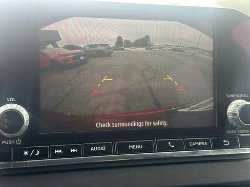 Used 2024 Mitsubishi Outlander ES image 22