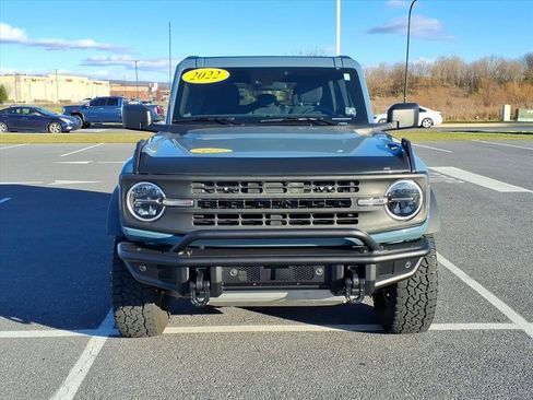 Used 2022 Ford Bronco 4-Door image 2