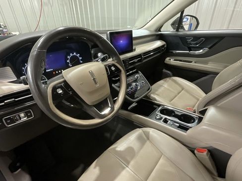 Used 2021 Lincoln Corsair Standard w/ Premium Package image 9