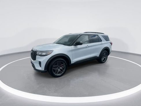 New 2026 Ford Explorer ST-Line AWD/4WD image 5