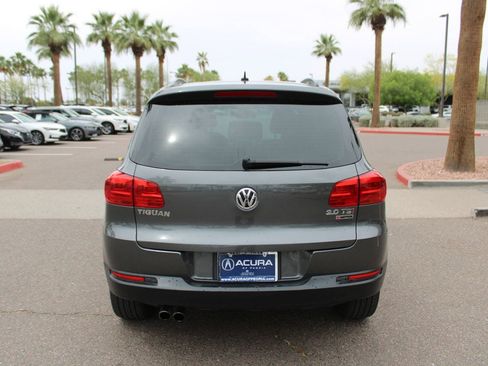 Used 2016 Volkswagen Tiguan image 4