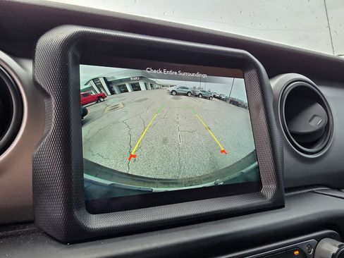 Used 2021 Jeep Wrangler Unlimited Sport S image 18