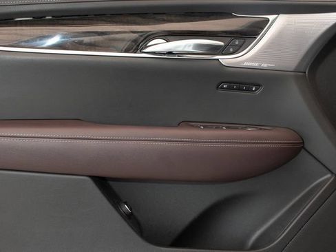 Used 2023 Cadillac XT6 Premium Luxury w/ Technology Package AWD/4WD image 25