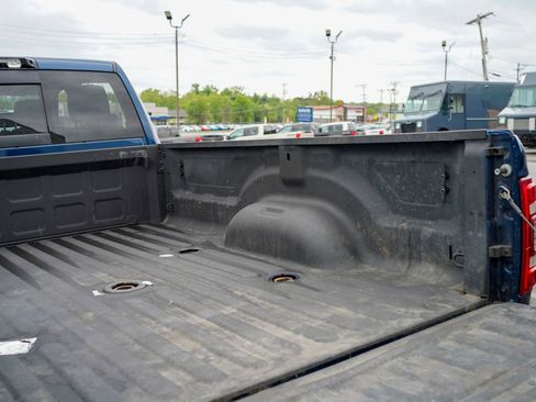 Used 2024 RAM 3500 Tradesman w/ Chrome Appearance Group AWD/4WD image 21