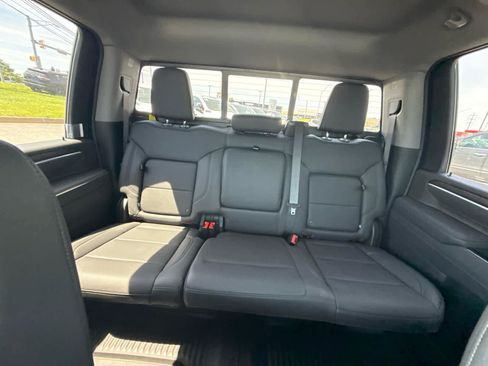New 2026 GMC Sierra 2500 SLT w/ SLT Premium Package AWD/4WD image 45