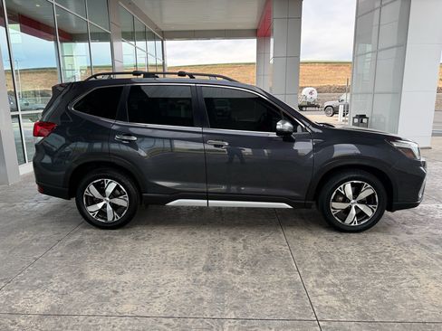 Used 2019 Subaru Forester Touring w/ Popular Package #3 AWD/4WD image 12