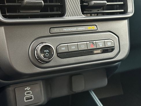 New 2026 Ford Maverick XL image 18