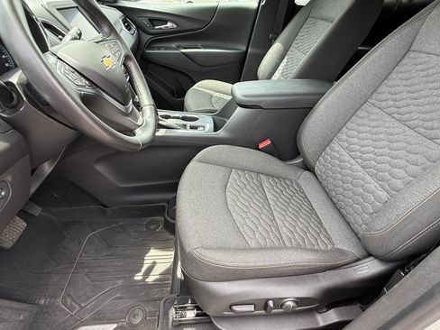 Used 2021 Chevrolet Equinox LT AWD/4WD image 22