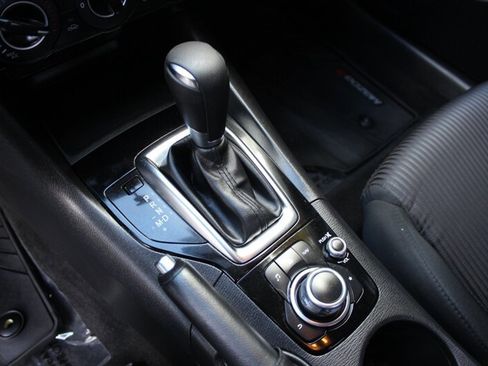 Used 2016 MAZDA MAZDA3 i Sport w/ Preferred Equipment Package FWD image 12