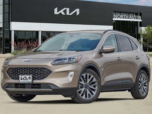 Used 2020 Ford Escape Titanium image 1