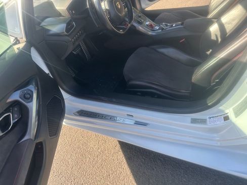 Used 2015 Lamborghini Huracan LP 610-4 image 30