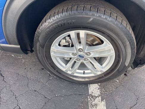 Used 2023 Ford Explorer XLT w/ Equipment Group 202A image 13