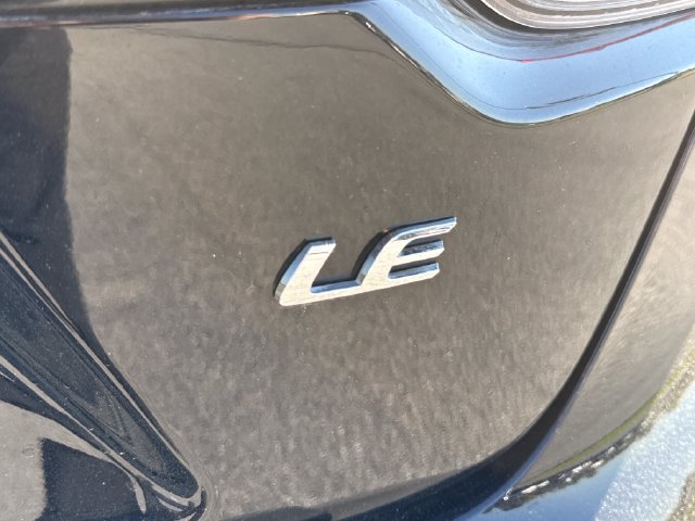Used 2023 Toyota Corolla LE w/ Carpet Mat Package (TMS) FWD image 17