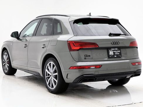 Used 2024 Audi Q5 e Premium Plus w/ Premium Plus Package image 6