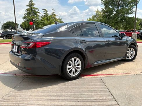 Used 2025 Toyota Camry LE FWD image 6