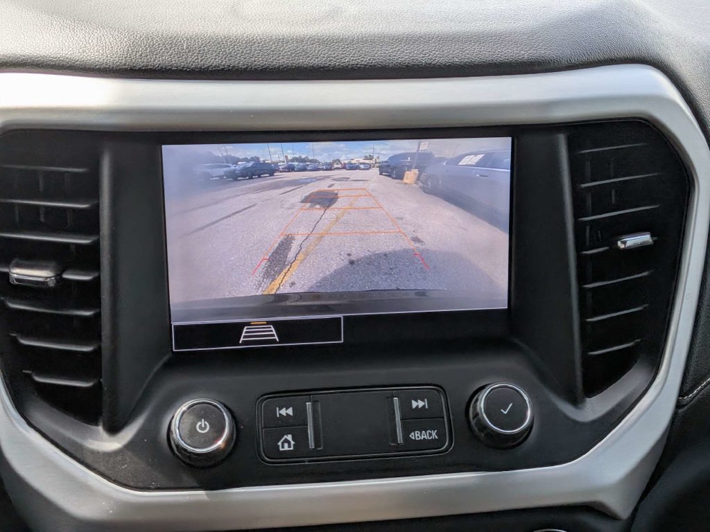 Used 2020 GMC Acadia SLE w/ LPO, Floor Liner Package AWD/4WD image 30