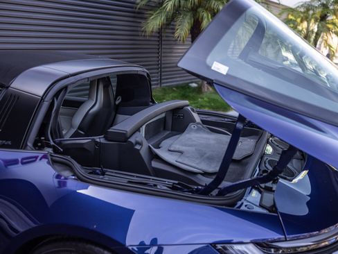 Certified 2024 Porsche 911 Targa 4 GTS image 29