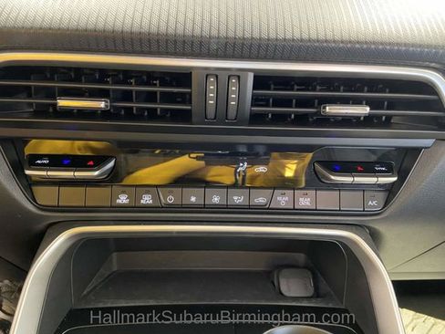 Used 2024 MAZDA CX-90 3.3 Turbo w/ Select Package image 17