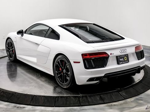 Used 2018 Audi R8 V10 image 14