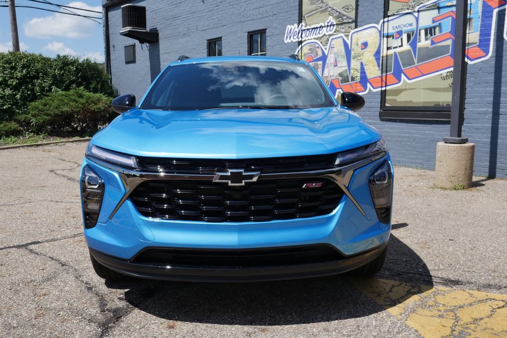 New 2026 Chevrolet Trax RS FWD image 2