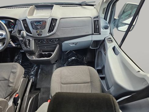 Used 2019 Ford Transit 250 148 Medium Roof image 4