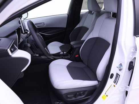 New 2026 Toyota Corolla XSE image 4