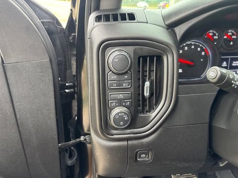 Used 2024 Chevrolet Silverado 1500 Custom w/ Rally Edition AWD/4WD image 17