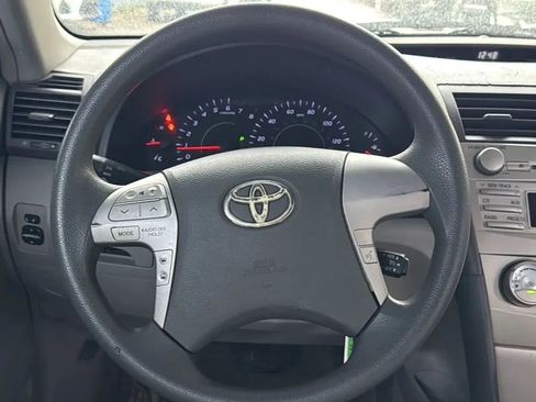 Used 2011 Toyota Camry LE w/ LE Extra-Value Pkg FWD image 11