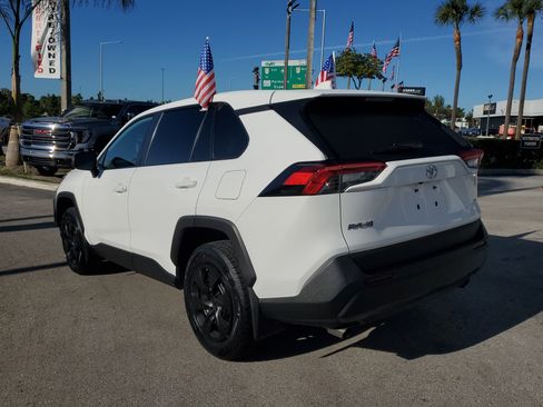 Used 2024 Toyota RAV4 LE image 7