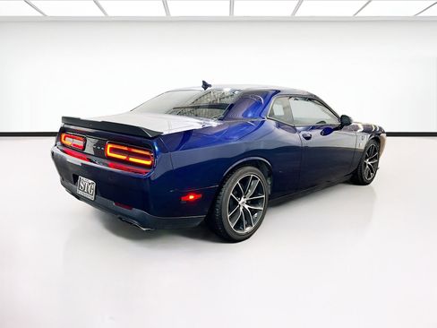 Used 2017 Dodge Challenger R/T Scat Pack image 4