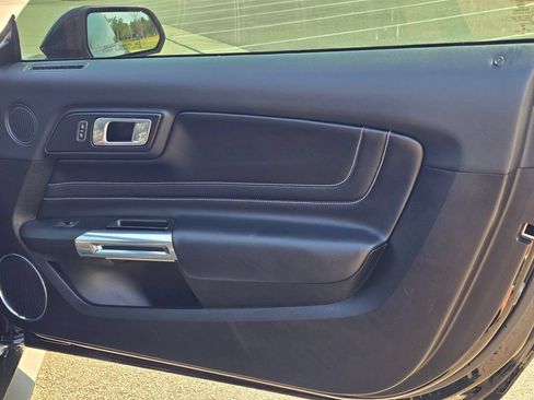 Used 2021 Ford Mustang GT Premium RWD image 19