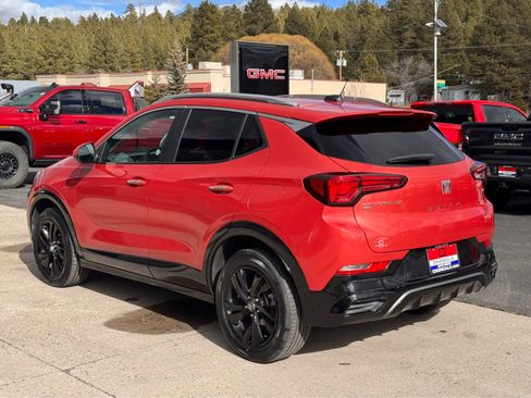 Used 2024 Buick Encore GX Sport Touring image 3