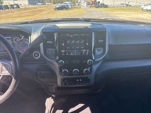 Used 2024 RAM 3500 Tradesman w/ Chrome Appearance Group image 15