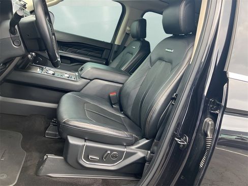 Used 2020 Ford Expedition Max Platinum image 11