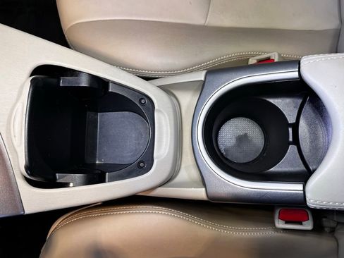 Used 2014 Toyota Prius Four image 32