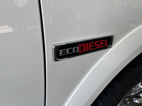 Used 2018 RAM 1500 Laramie w/ Convenience Group AWD/4WD image 31