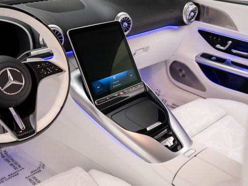 New 2026 Mercedes-Benz Maybach SL 680 image 12