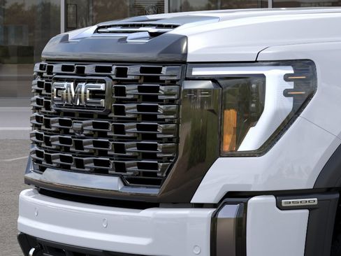 New 2026 GMC Sierra 3500 Denali Ultimate AWD/4WD image 37