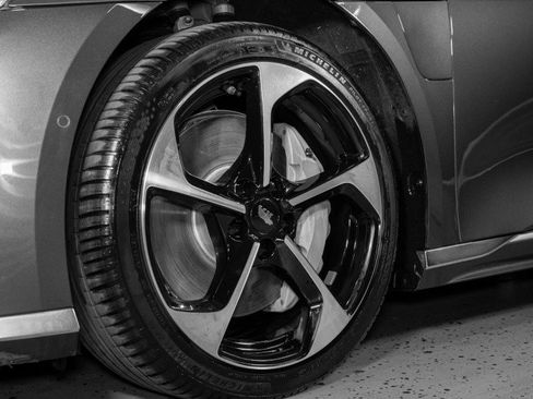 Used 2025 Lucid Air Touring image 12