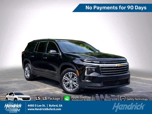 Used 2025 Chevrolet Traverse LT w/ Driver Confidence Package FWD image 1
