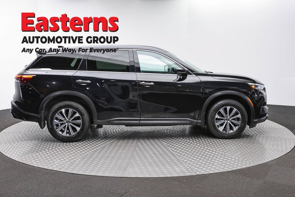 Used 2023 INFINITI QX60 Pure AWD/4WD image 6