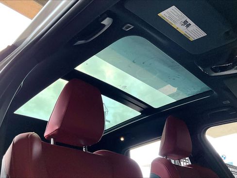 Used 2025 BMW X1 M35i w/ Premium Package image 13