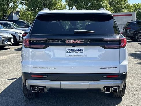 Used 2025 GMC Acadia Elevation AWD/4WD image 3